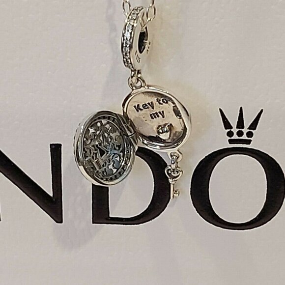 Authentic Pandora Sterling Silver *RETIRED* Regal Key Dangle Charm 797660CZ - Picture 13 of 13